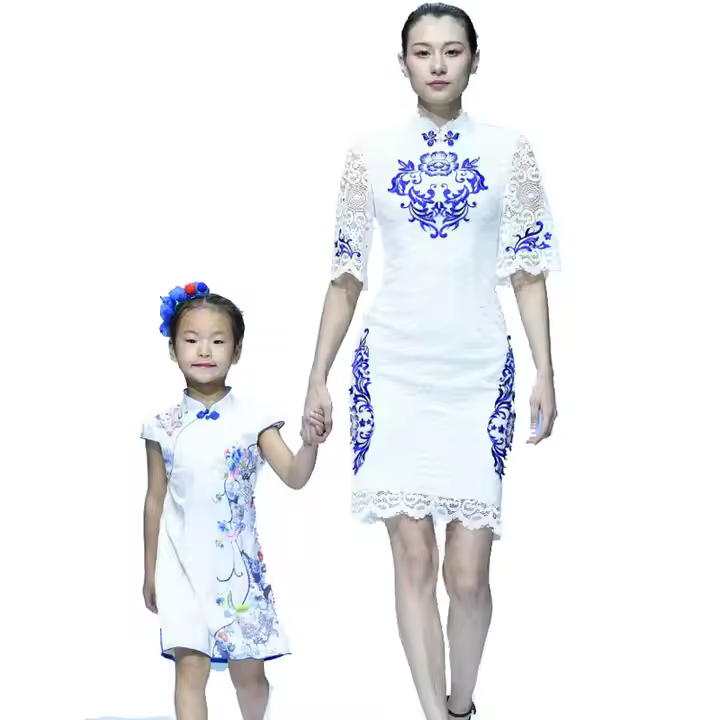 Family Look Embroidery Elegant Dress Mother Daughter Lace Dresses Mommy and Kdis Clothes for Whole Sale